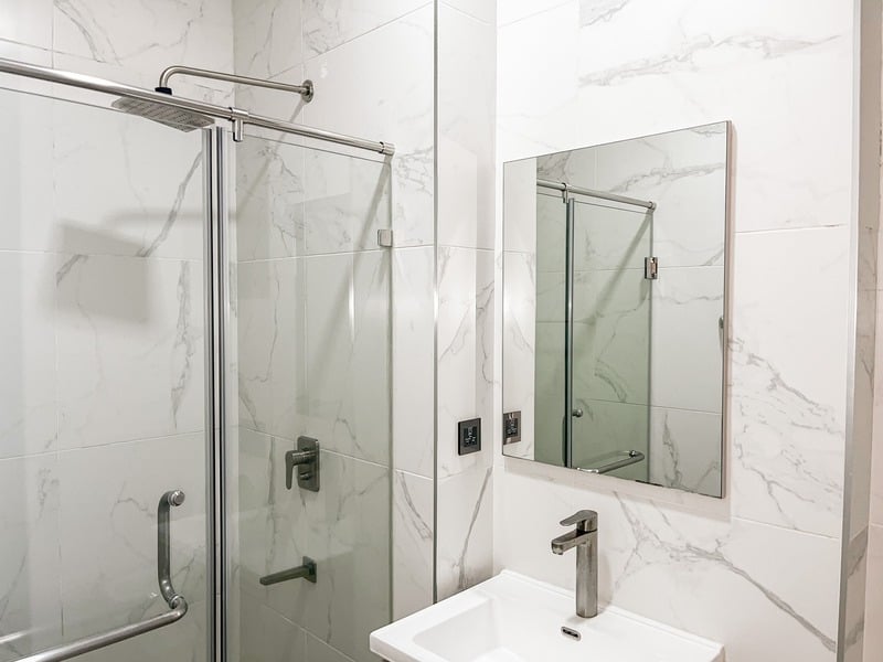 The Sierra — bathroom
